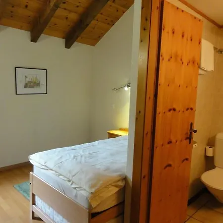 Rarnerhof Estalagem Raron